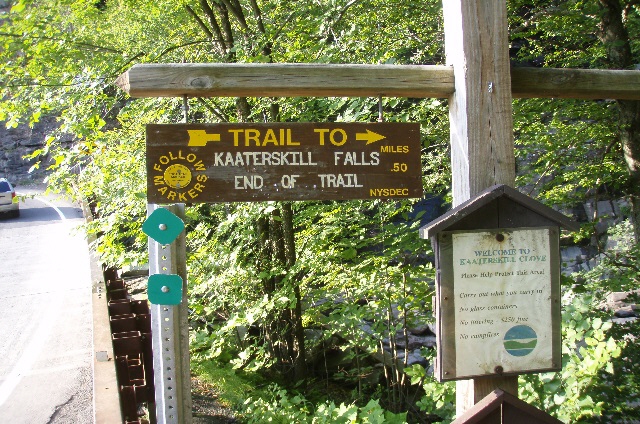 A major lowlight for this hike is that it encompasses perhaps my least favorite trail section in the entire Hudson Valley, which is the 5-minute walk from the parking area to the trailhead along Route 23A.