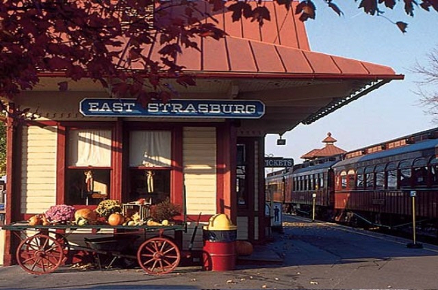 Shop for the train lover in your life right here at our East Strasburg Station. Our three stores include two gift shops and a toy store, featuring a wide selection of gifts and souvenirs to create a lasting memory of your visit. You’ll find an assortment of products, including train-related gifts, books, toys and apparel; and items that represent Lancaster County too.