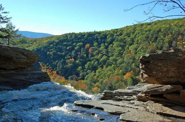 The two cascades total 260 feet (79 m) in height, making it one of the highest waterfalls in New York, and one of the Eastern United States' tallest waterfalls.