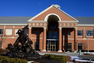 As President Lincoln's Gettysburg Address encompassed the emotions of the American struggle, The National Civil War Museum portrays this struggle as a time line, from the issues straining the nation through the war's conclusion at Appomattox Court House. 