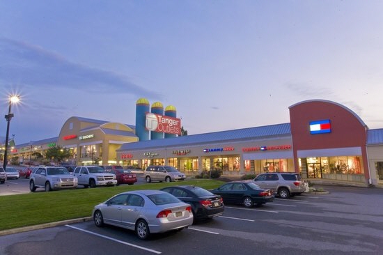 Shopping-mall chain featuring a variety of brand-name & designer outlet stores.
