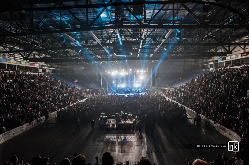 Watching a concert at the Santander Arena